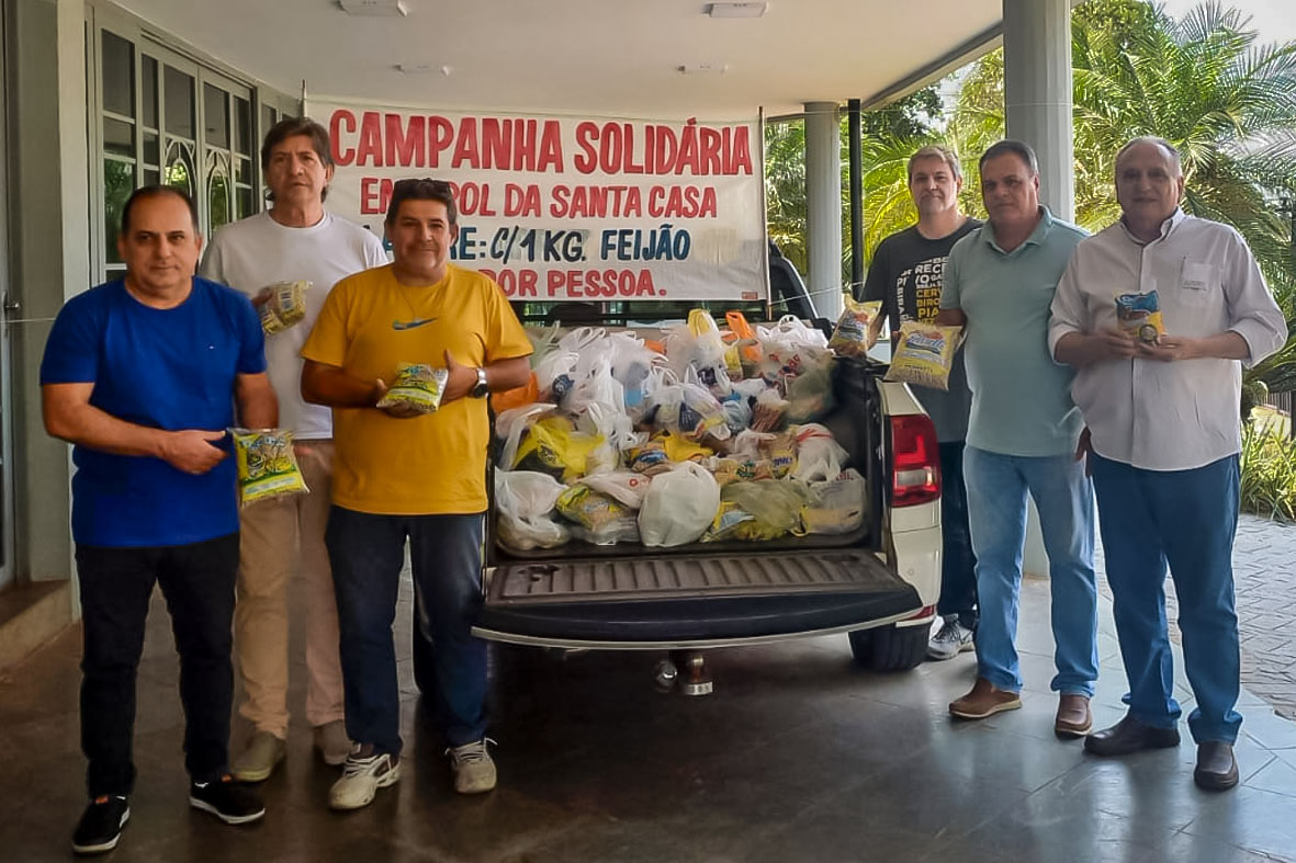 Foto de Confraternização dos Bancários arrecada 800 quilos de feijão para Santa Casa