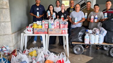Foto de Sindicato repassa a três instituições 580 litros de leite doados por bancários